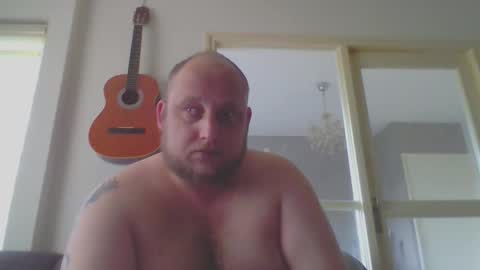 Snapshot of mastrubeertje1988 chatting on 1, 10, 2025 mastrubeertje1988 online show from 1, 10, 2025