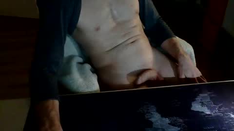 Snapshot of masturbatemindbreaker chatting on 8, 12, 2024 MasturbateMindbreaker online show from 8, 12, 2024