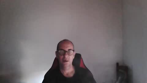 mat11efou online show from 18, 4, 2026