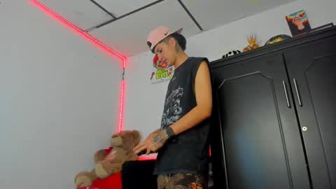 Snapshot of mateo_escobar chatting on 19, 10, 2025 mateo_escobar online show from 19, 10, 2025