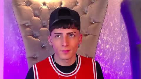 mateo mitchell online show from 23, 10, 2025