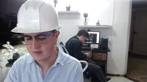  MATEO STRONG  online show from 14, 1, 2026