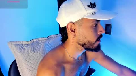 Snapshot of mateobaer_ chatting on 27, 4, 2026 Mateo Baer online show from 27, 4, 2026