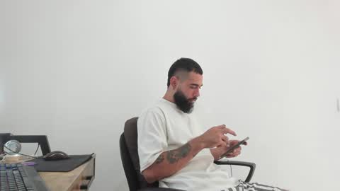 Matheus     online show from 17, 12, 2024