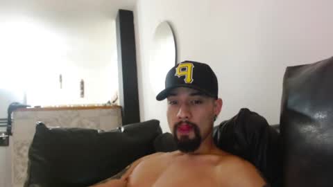 Snapshot of mathew444 chatting on 31, 12, 2024 STRURIBE ON INSTAGRAM online show from 31, 12, 2024