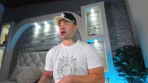 Snapshot of mathew_colt chatting on 7, 10, 2025 mathew_colt online show from 7, 10, 2025