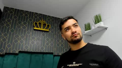 Mathews online show from 12, 11, 2025