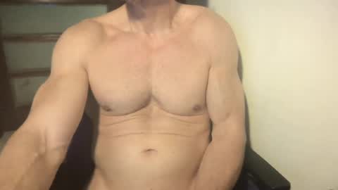 Snapshot of matiasmartin2030 chatting on 12, 7, 2026 MatiasMatureMuscle online show from 12, 7, 2026