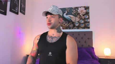 Matthew INDEPENDENT MODEL online show from 2, 4, 2026