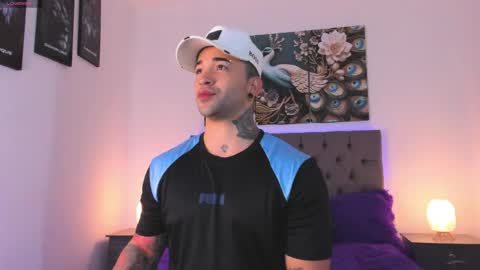 Matthew INDEPENDENT MODEL online show from 11, 4, 2026