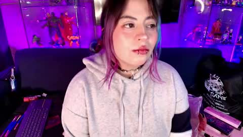 Snapshot of matti_sofia chatting on 4, 2, 2026 TATIANA AND ROUS online show from 4, 2, 2026