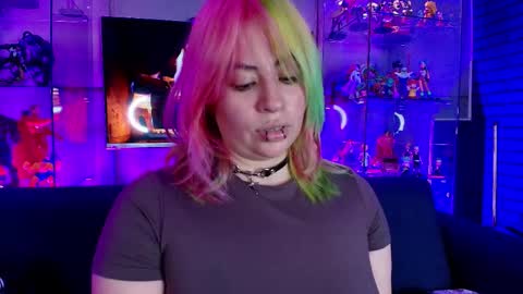 Snapshot of matti_sofia chatting on 12, 2, 2026 TATIANA AND ROUS online show from 12, 2, 2026