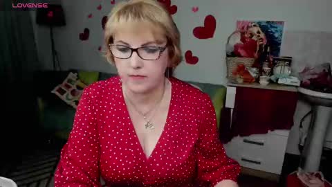Snapshot of mature_blonde7 chatting on 22, 2, 2025 Lana online show from 22, 2, 2025