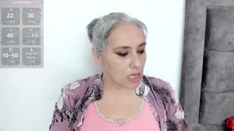 Snapshot of mature_gold chatting on 11, 9, 2025 mature_gold online show from 11, 9, 2025
