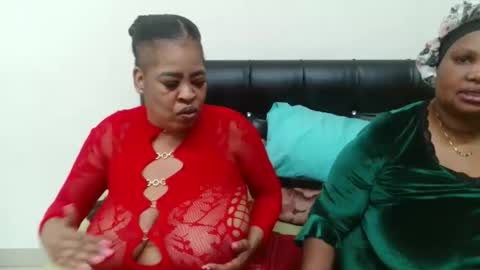 Snapshot of maturedbootyqueen chatting on 15, 3, 2026 QUEEN online show from 15, 3, 2026