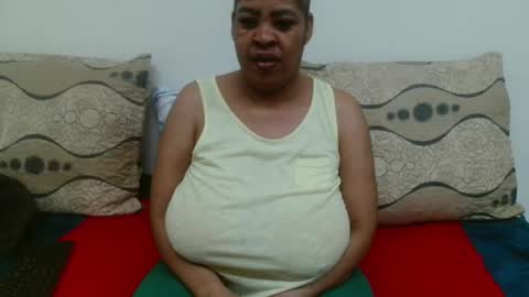 Snapshot of maturedbootyqueen chatting on 4, 4, 2026 QUEEN online show from 4, 4, 2026