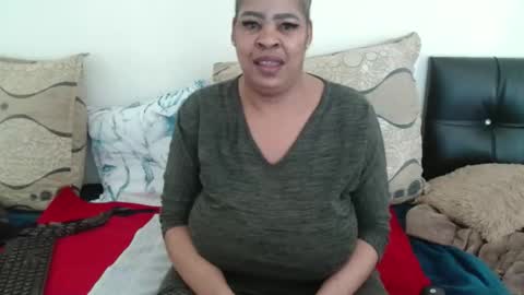 Snapshot of maturedbootyqueen chatting on 16, 4, 2026 QUEEN online show from 16, 4, 2026