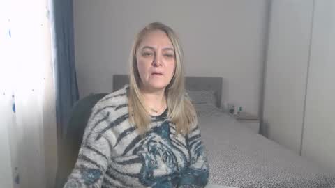 Snapshot of maturediana chatting on 28, 2, 2025 maturediana online show from 28, 2, 2025