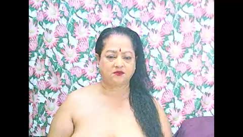 Snapshot of matureindian654u chatting on 30, 6, 2026 matureindian654u online show from 30, 6, 2026