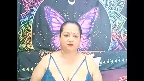 Snapshot of matureindian654u chatting on 11, 7, 2026 matureindian654u online show from 11, 7, 2026