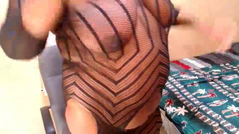 Snapshot of maturenesh chatting on 28, 4, 2026 maturenesh online show from 28, 4, 2026