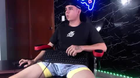 Matias online show from 4, 1, 2025