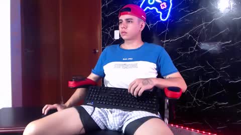 Matias online show from 6, 1, 2025