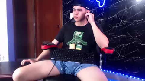 Matias online show from 7, 1, 2025