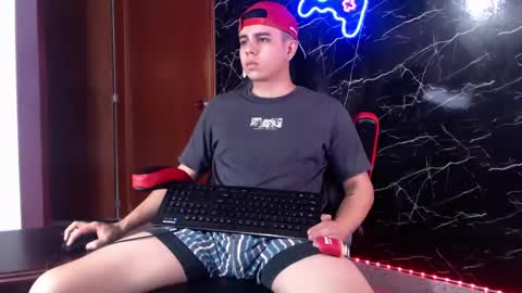 Matias online show from 9, 1, 2025