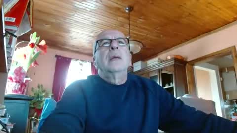 Snapshot of mauriceandre chatting on 2, 1, 2025 Maurice online show from 2, 1, 2025