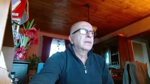 Snapshot of mauriceandre chatting on 8, 1, 2025 Maurice online show from 8, 1, 2025