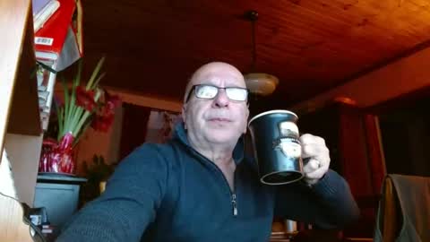 Snapshot of mauriceandre chatting on 10, 1, 2025 Maurice online show from 10, 1, 2025