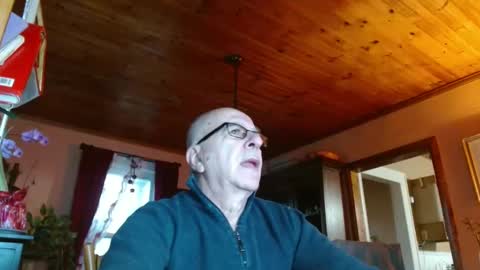 Snapshot of mauriceandre chatting on 31, 1, 2025 Maurice online show from 31, 1, 2025