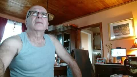 Snapshot of mauriceandre chatting on 17, 2, 2025 Maurice online show from 17, 2, 2025