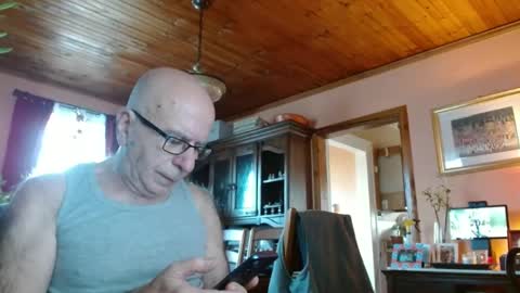 Snapshot of mauriceandre chatting on 18, 2, 2025 Maurice online show from 18, 2, 2025