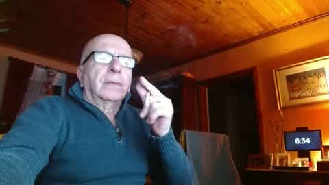Snapshot of mauriceandre chatting on 20, 2, 2025 Maurice online show from 20, 2, 2025