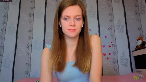 Snapshot of maurineneverman chatting on 1, 6, 2026 Lucy online show from 1, 6, 2026