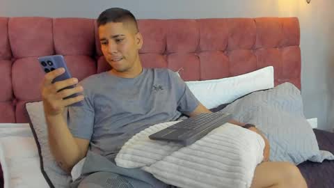 Snapshot of mauro_boy chatting on 22, 5, 2026 mauro_boy online show from 22, 5, 2026