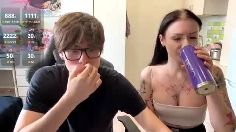 Mavis and Jade online show from 27, 6, 2026