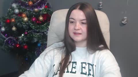 MavkaCute online show from 17, 12, 2025