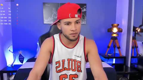 Max Conor online show from 10, 10, 2025