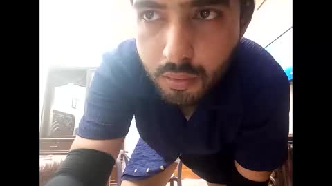 Snapshot of max_crushal chatting on 15, 5, 2026 max_crushal online show from 15, 5, 2026