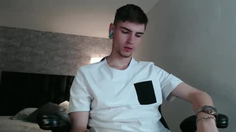 max_denver05 online show from 9, 9, 2025