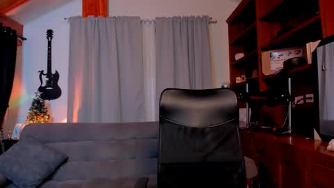 max D. online show from 21, 12, 2024