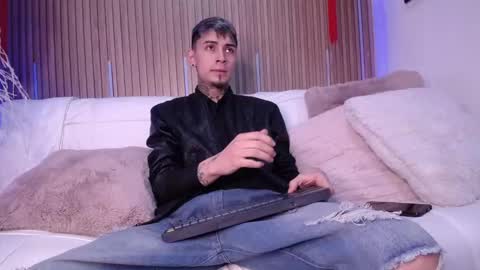 Max online show from 17, 2, 2026