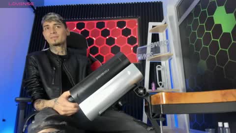 Max online show from 5, 4, 2026