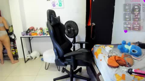 Snapshot of max_konny chatting on 4, 3, 2025 Max konny online show from 4, 3, 2025