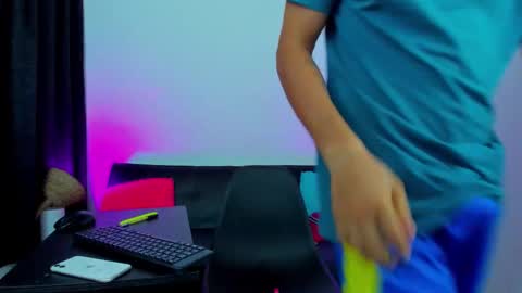 MAX     online show from 15, 2, 2026