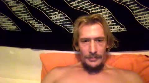 Snapshot of maxi210408 chatting on 2, 11, 2025 maxi210408 online show from 2, 11, 2025