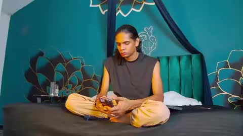 Snapshot of maxi_max0 chatting on 16, 7, 2026 Maxi Max online show from 16, 7, 2026